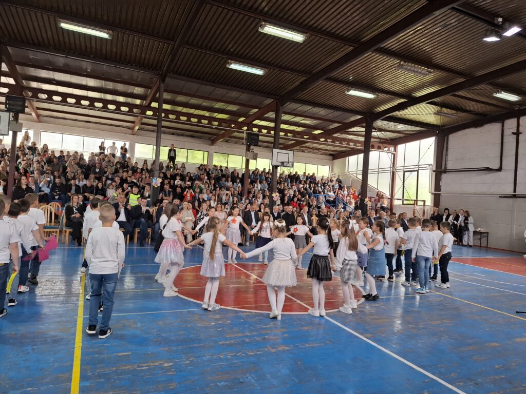 Igra i pjesma višegradskih osnovaca